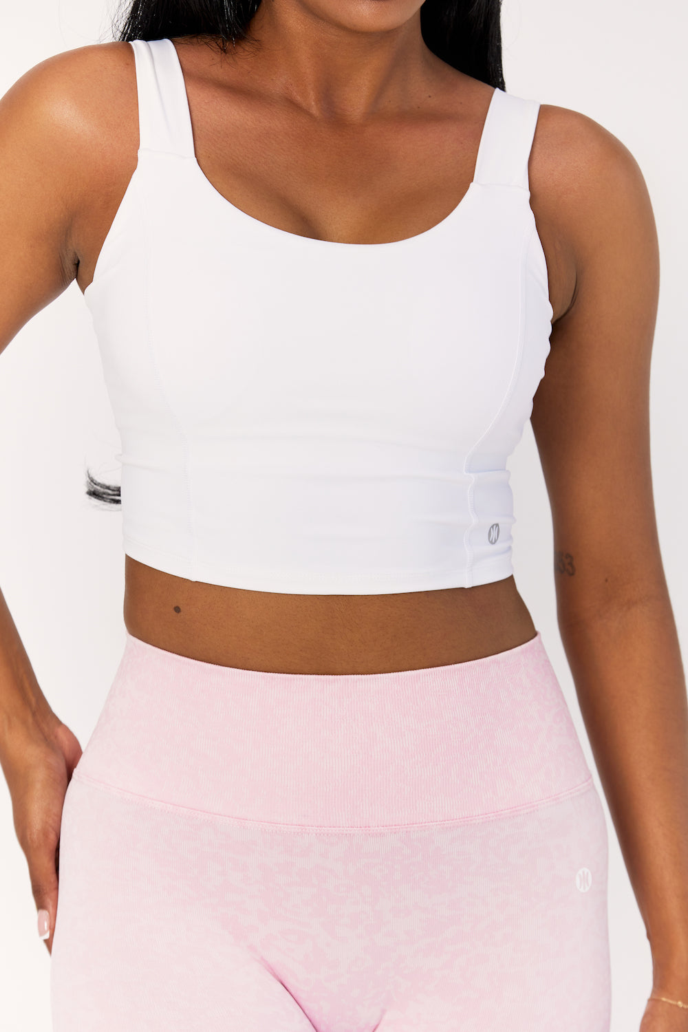 Astoria LIVE LUXE Crossed Sports Crop - White