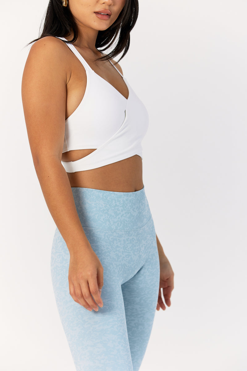 Astoria LIVE LUXE Crossed Sports Crop - White