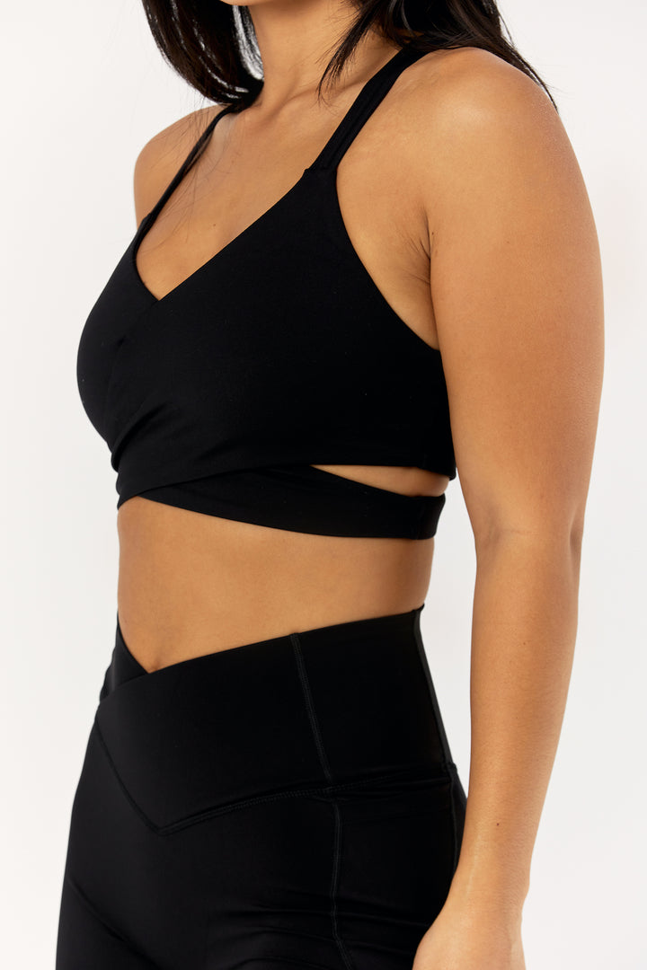 Astoria Live Luxe Crossover Crop - Black