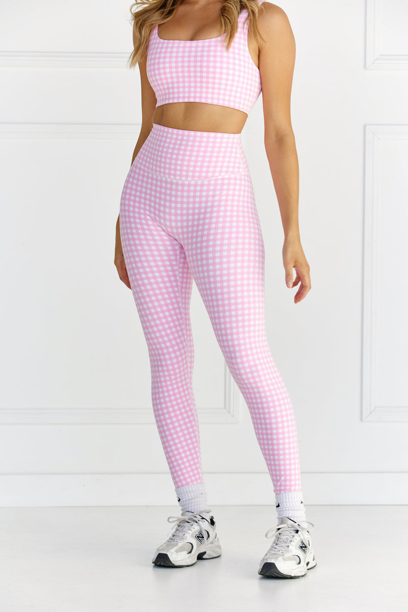 Chic & comfortable pink houndstooth leggings