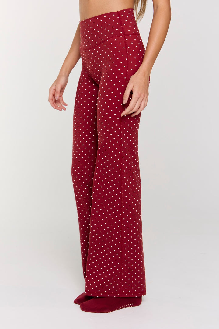 Astoria Luxe Balance Straight Legging - Merlot Polka