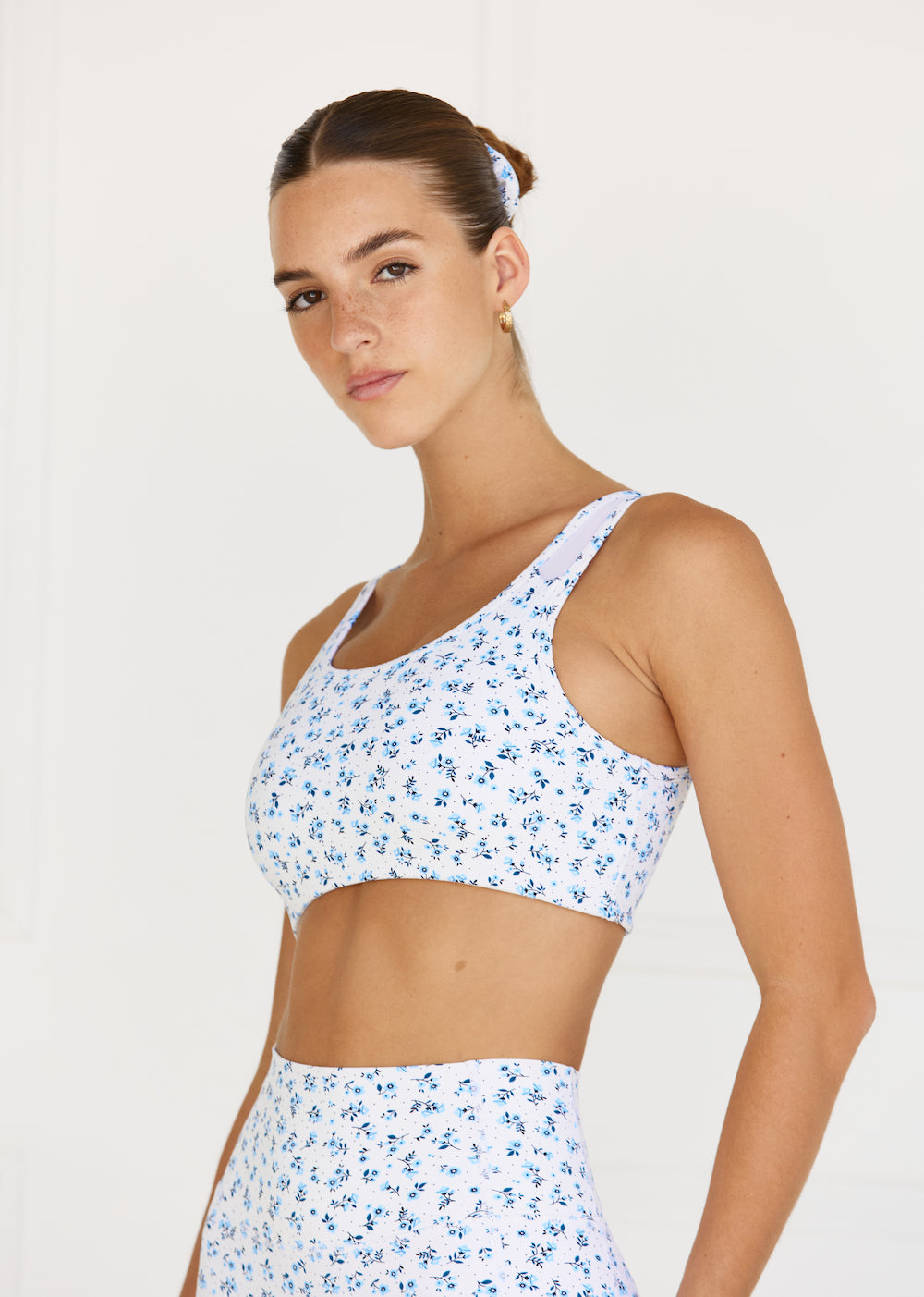 The Aspire Sports Bra by Saltwater Luxe - Black Floral – THE SKINNY