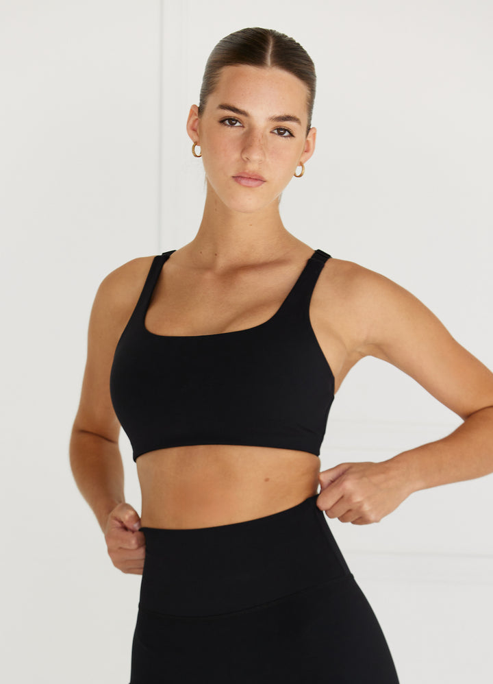 Astoria Luxe Ignite Staple Sports Bra - Black