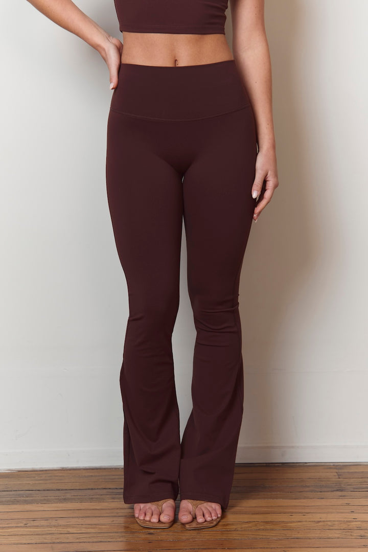 Astoria Luxe Balance Flare Legging - Espresso
