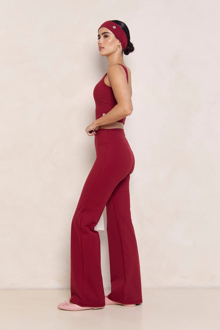 Astoria Luxe Balance Scoopback Sports Crop - Merlot
