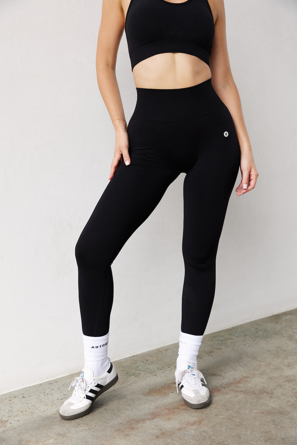 Astoria Contour Seamless Legging - Black