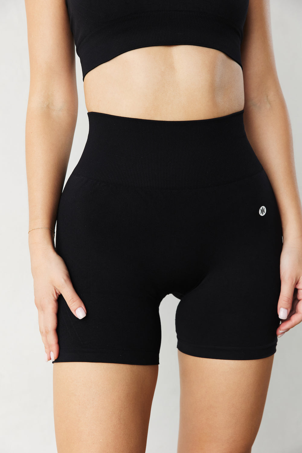 Astoria Contour Seamless Short - Black
