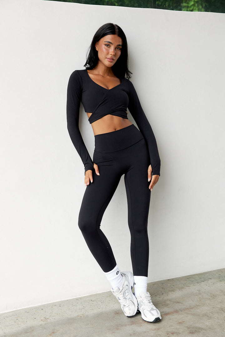 Astoria Balance Crossover Sleeve Crop - Black