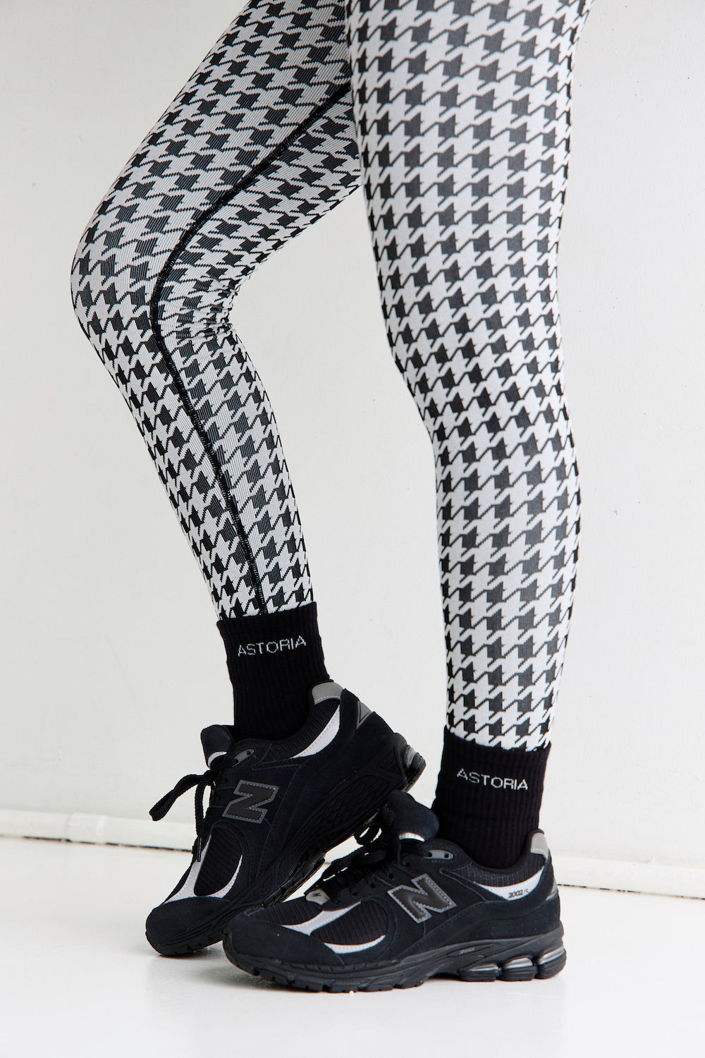 Astoria Socks - Black