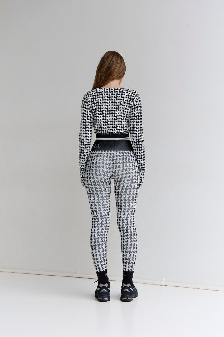 Astoria Seamless Knit Shrug - Black/Grey Houndstooth