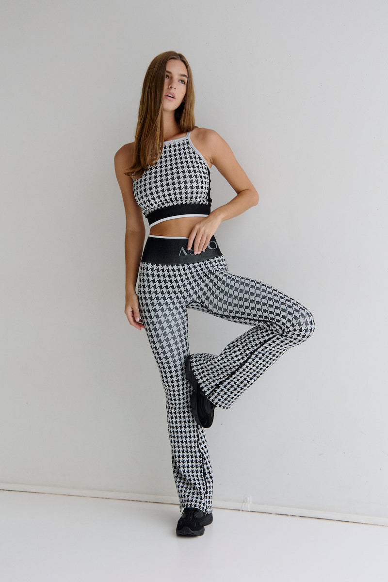 Astoria Seamless Knit Flare - Black/Grey Houndstooth
