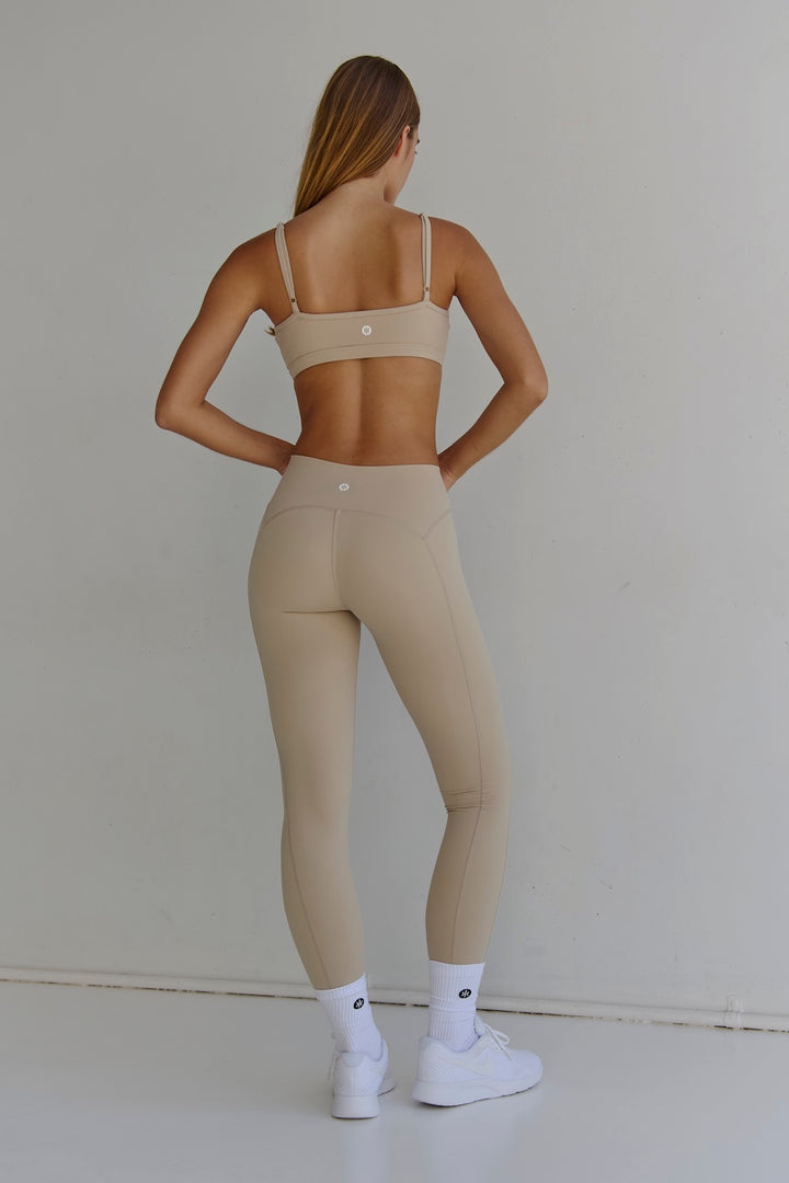 Astoria Luxe Balance Form Sports Bra - Oat