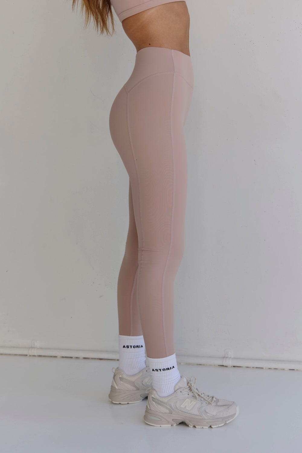 Astoria Luxe Balance Form Legging - Fawn