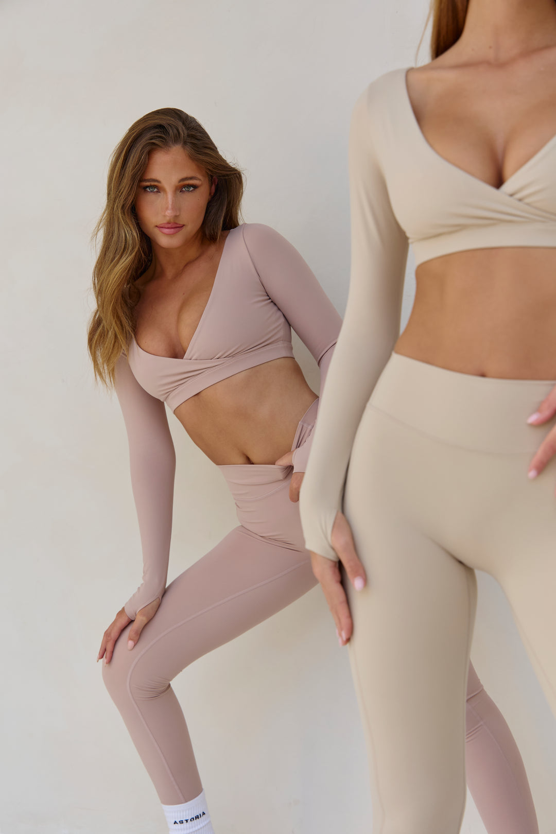 Astoria Luxe Balance Long Sleeve Plunge Crop - Fawn