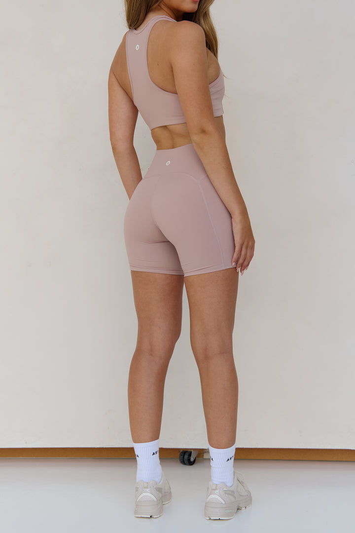 Astoria Luxe Balance Form Short - Fawn