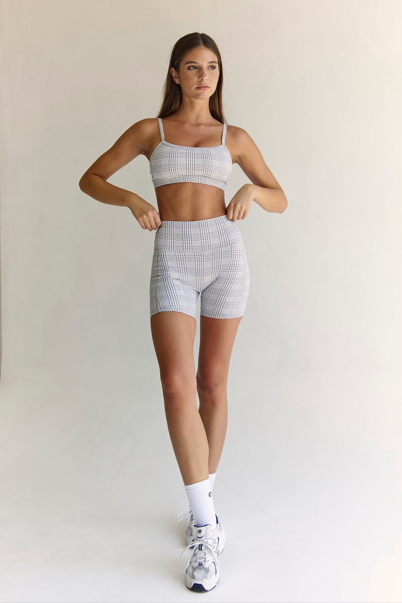 Astoria Airvíve Pocket Short - Grey Plaid