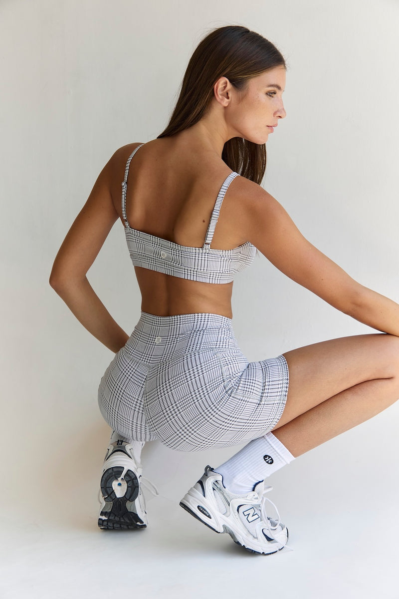 Astoria Airvíve Pocket Short - Grey Plaid
