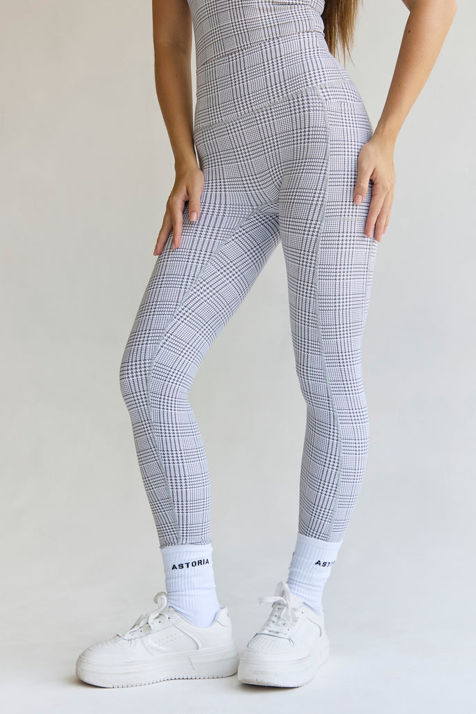Astoria Airvíve Pocket Legging - Grey Plaid