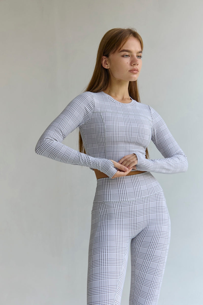 Astoria Airvíve Staple Sleeved Crop - Grey Plaid