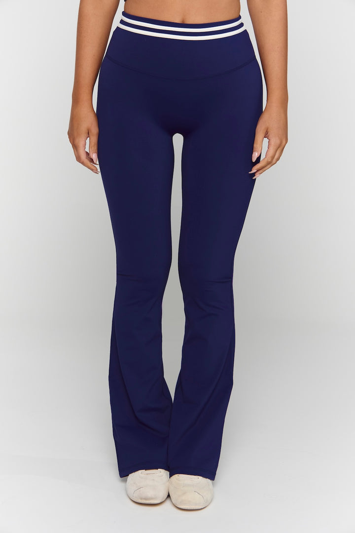 Astoria Luxe Balance Flare Legging - Navy/Cream