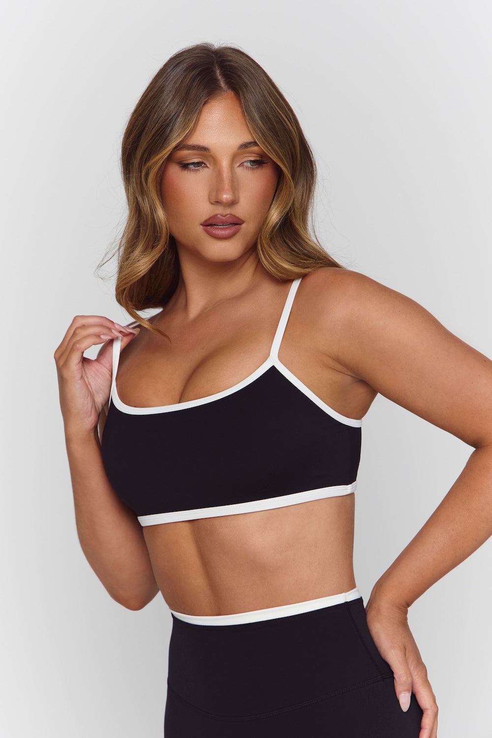 Astoria Luxe Balance Minimalist Sports Bra - Black/Cream