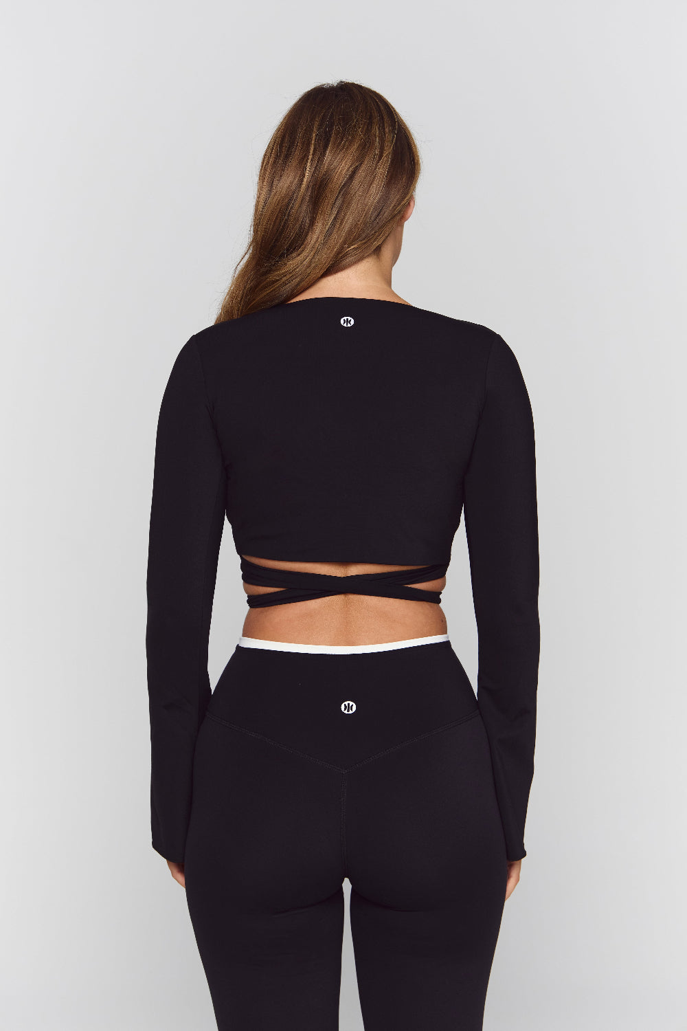 Astoria Live Luxe Wrap Sleeved Crop - Black
