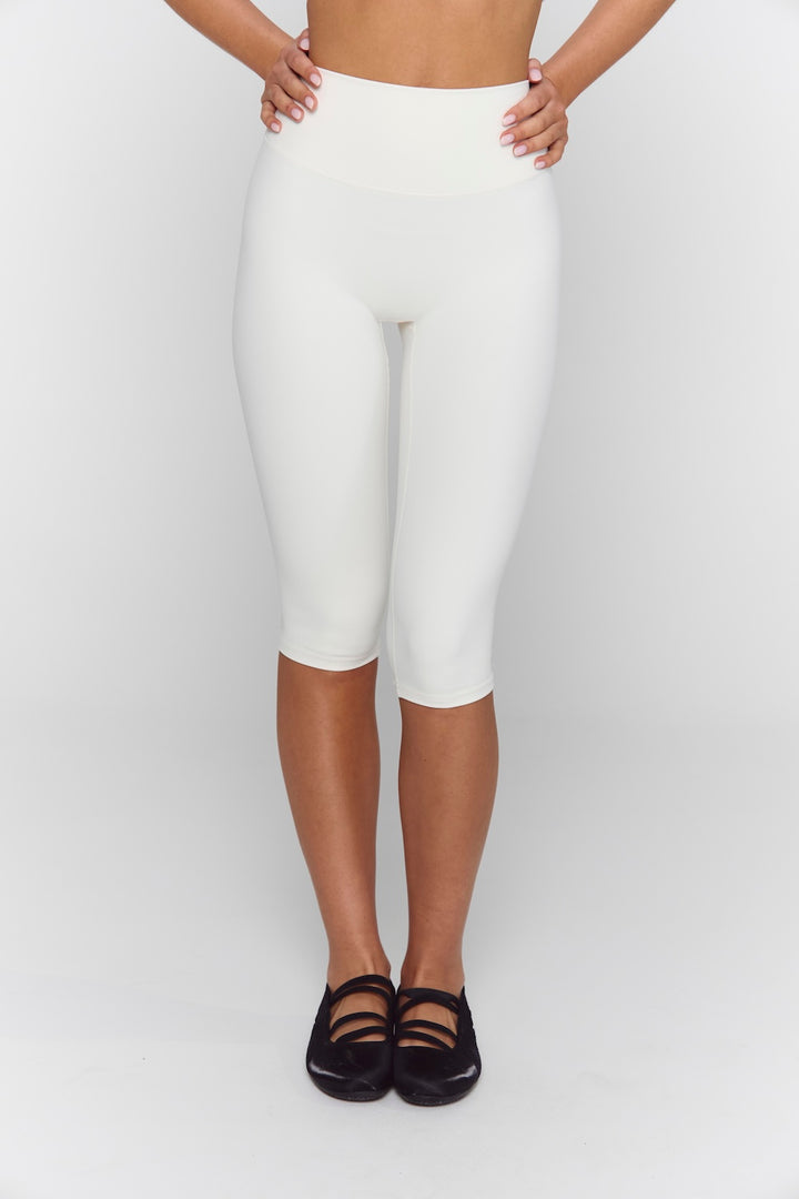 Astoria Luxe Balance Capri - Cream