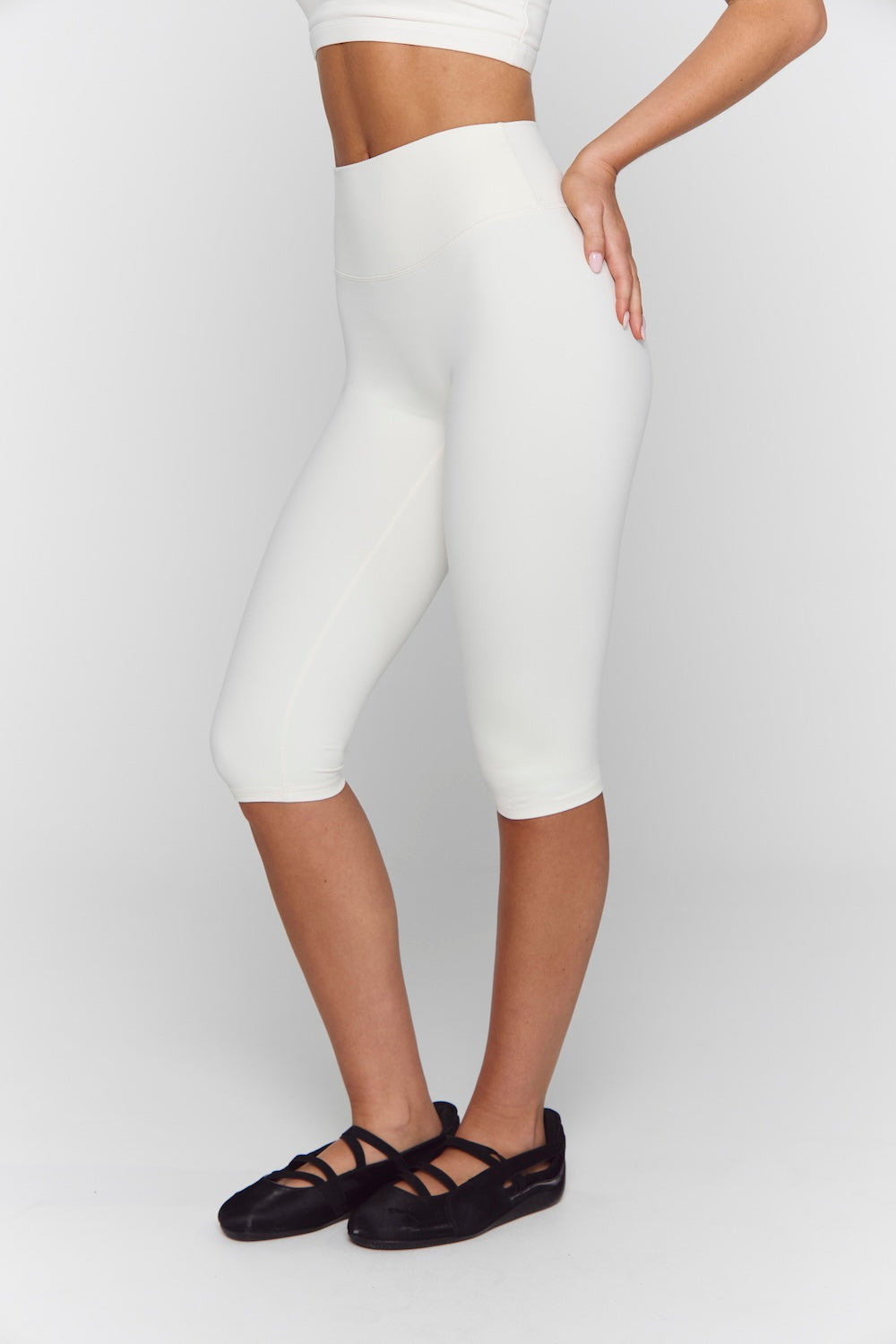 Astoria Luxe Balance Capri - Cream