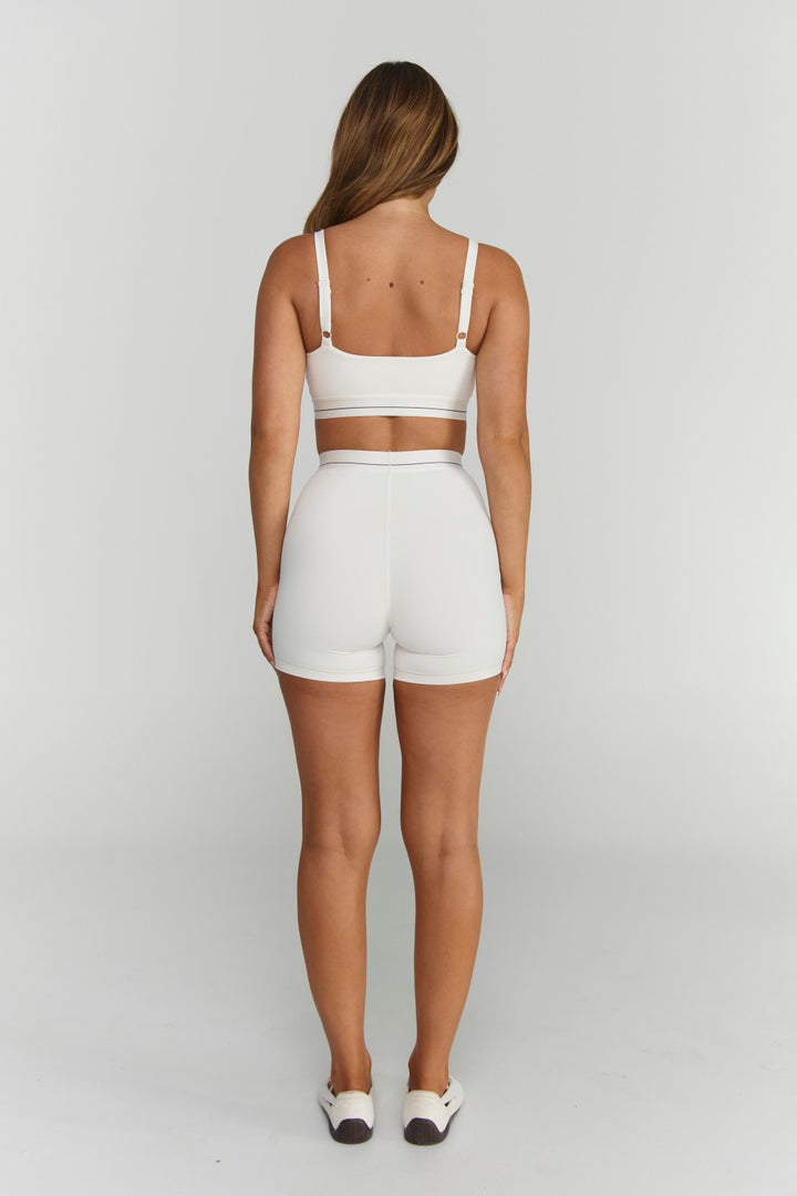 Astoria Airvíve Varsity Short - Cream