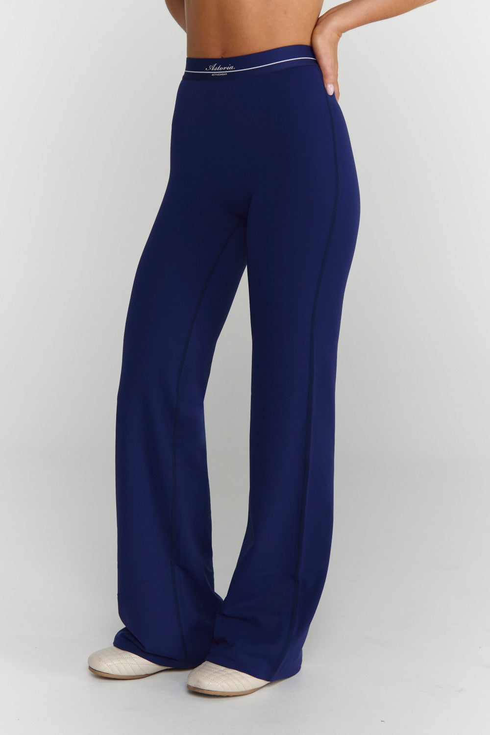 Astoria Airvíve Varsity Straight Legging - Navy