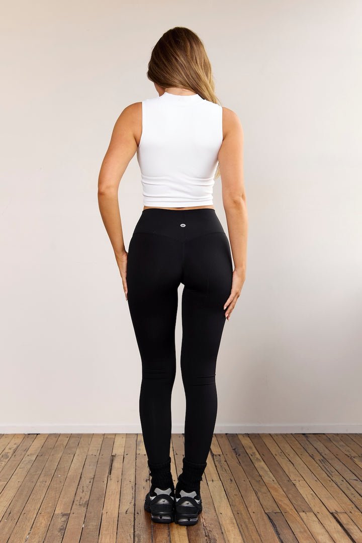 Astoria Live Luxe Mockneck - White