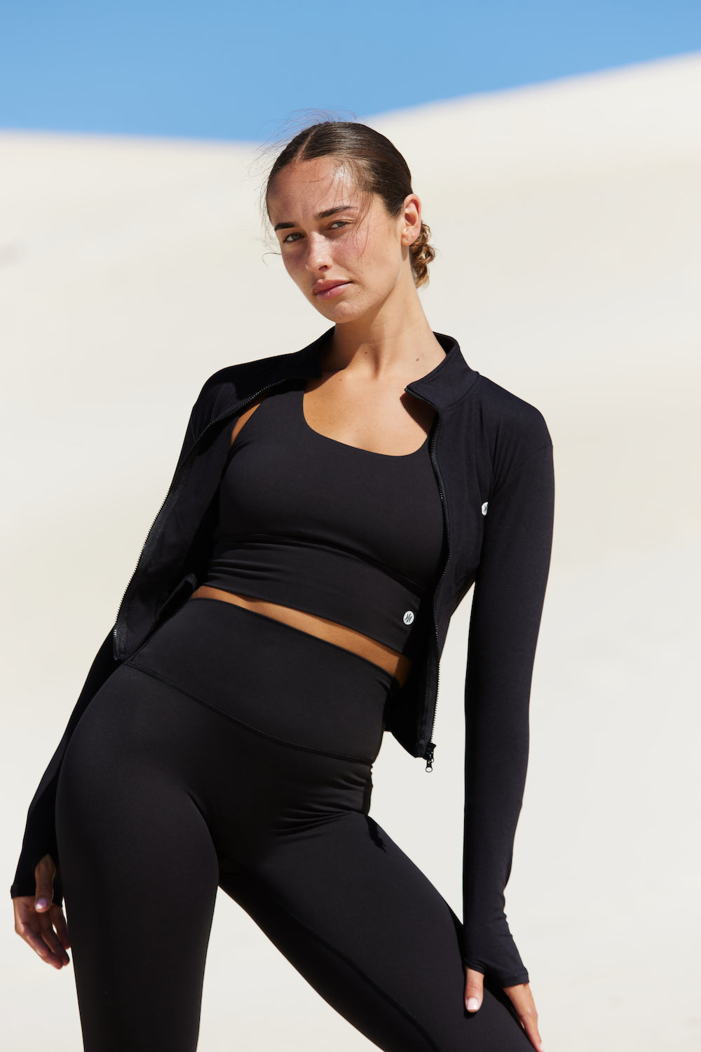 New Astoria Activewear Luxe Front Crossed Long Sleeve Black Size Medium 