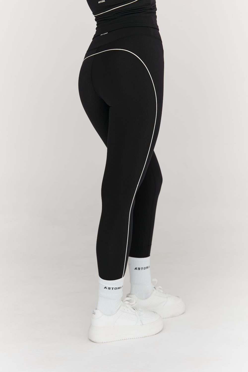 Astoria Airvíve Full Length Legging - Black/Cream