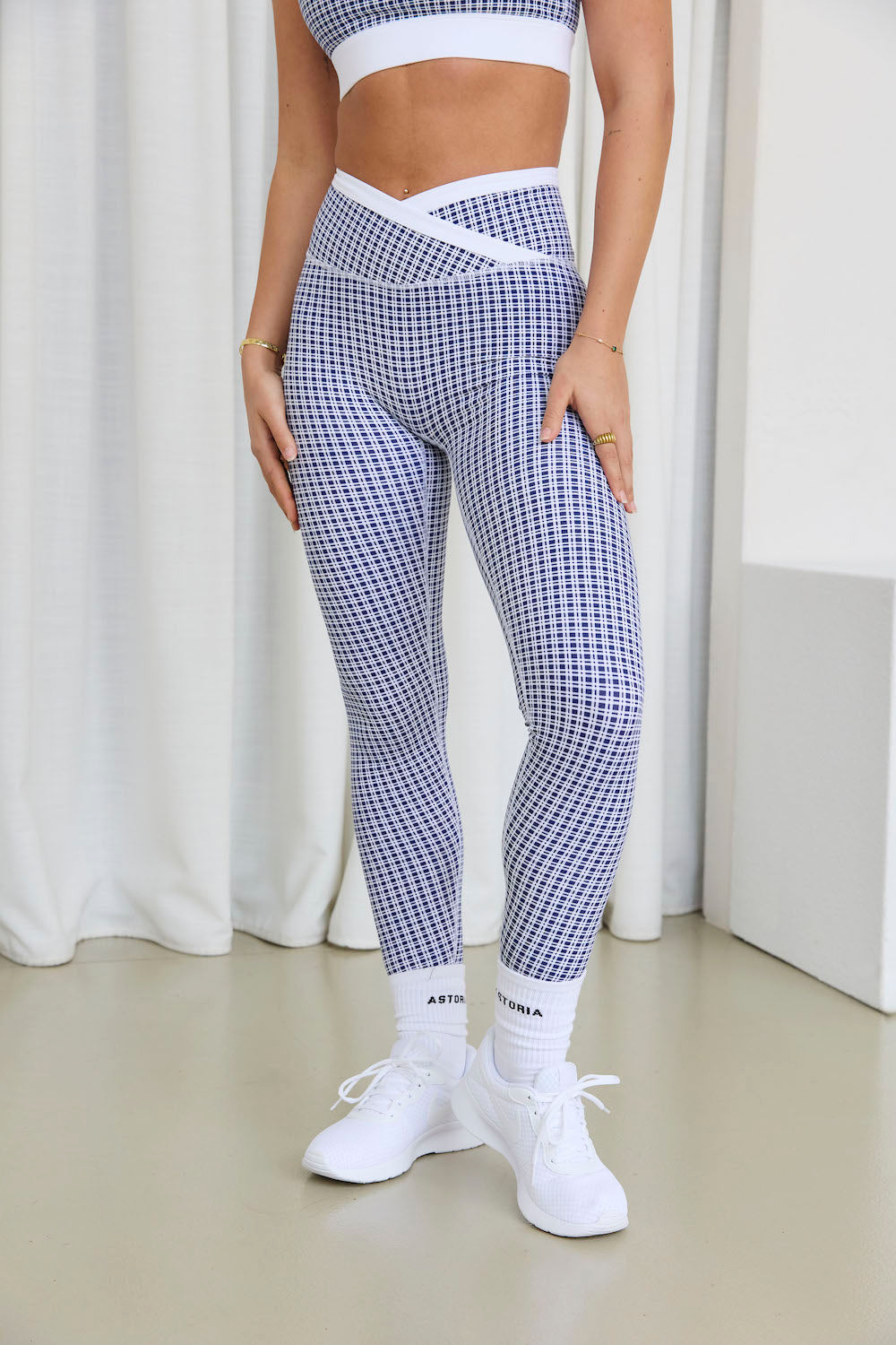 Astoria Luxe Balance Crossover Legging - Blue Lattice