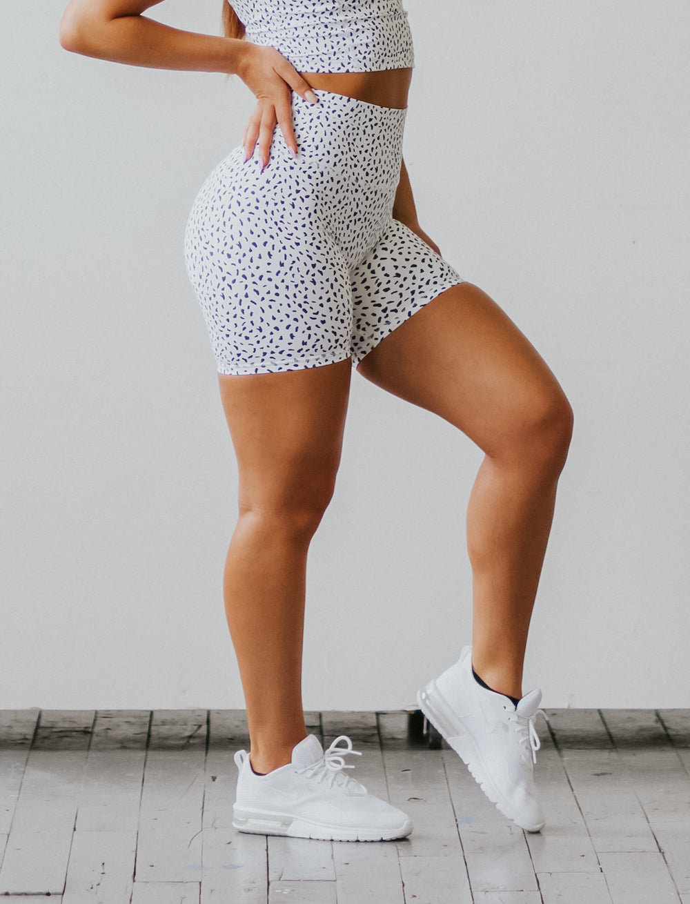 Astoria Luxe Ignite Short - White Speckle