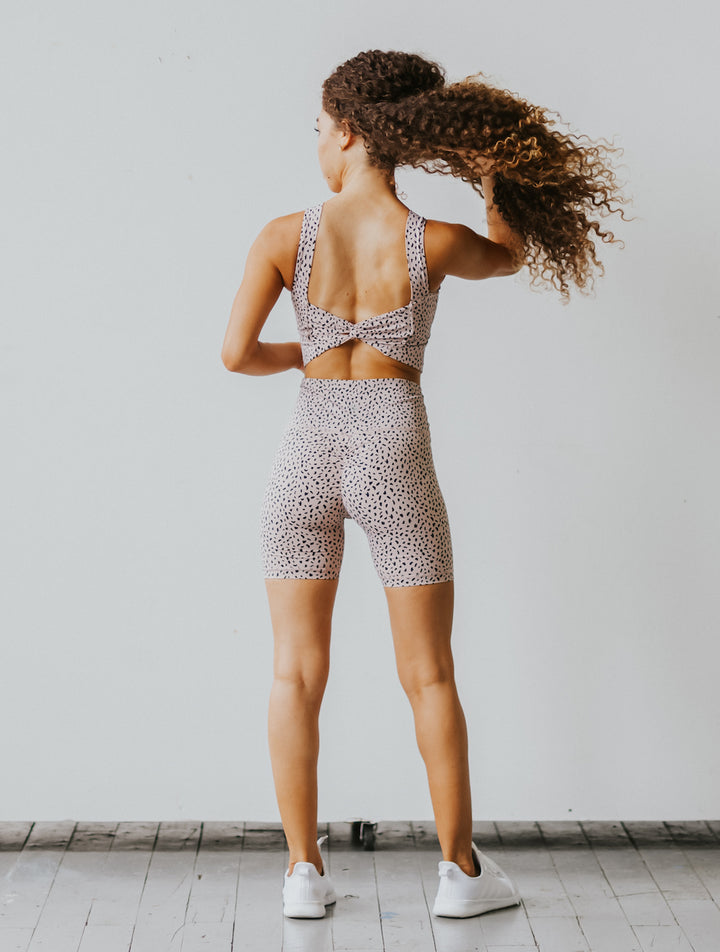 Astoria Luxe Ignite Short - Beige Speckle