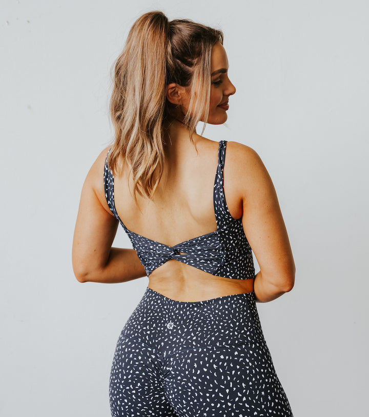 Astoria Luxe Ignite Sports Crop - Black Speckle