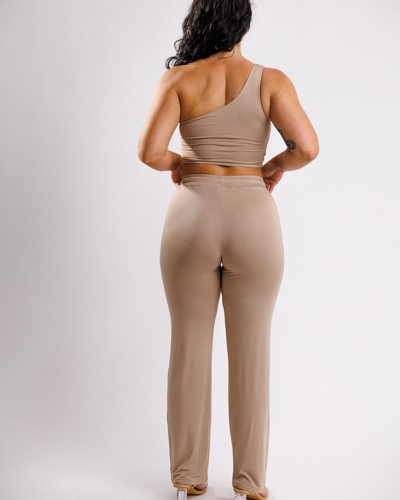 Luxe Athleisure Active Pant, Beige
